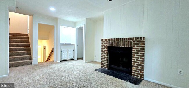Building Photo - 8729 Sheridan Farms Ct