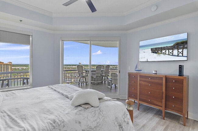 Building Photo - 725 Gulf Shore Dr