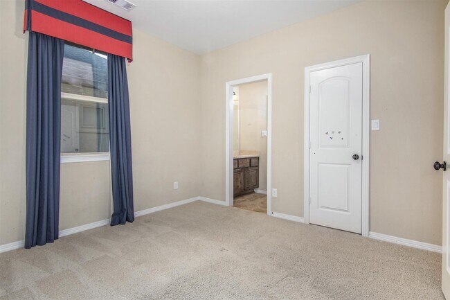 Building Photo - 75 Marino Dr