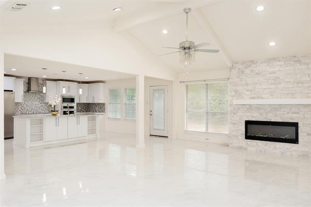 Building Photo - 215 Countryside Dr