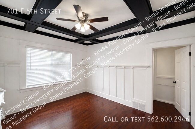 Building Photo - 701 E 5th St