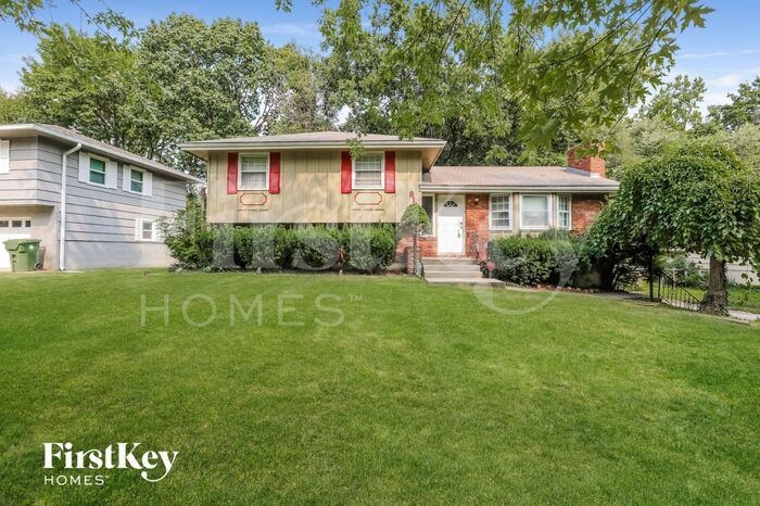 Primary Photo - 8101 Willow Way