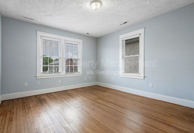 Building Photo - 2818 North Ave