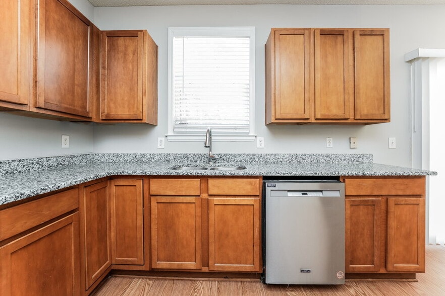 Building Photo - 4445 Feather Way