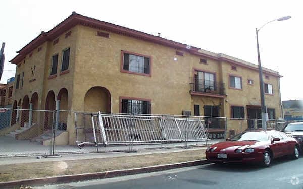 Building Photo - Palisades I & II