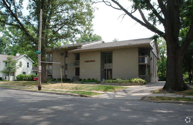 Building Photo - Beal Street Apartments
