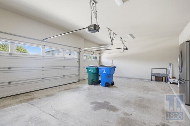 Building Photo - 3805 Hidden Harbor Dr