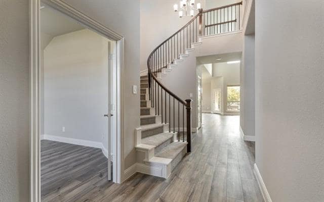 Building Photo - 750 Serenity Ln
