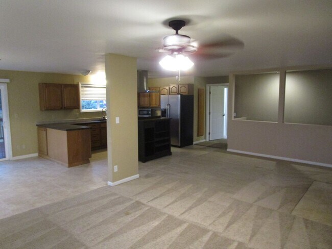 Building Photo - *PRICE IMPROVEMENT* Spacious 2 Story, 2 Bedroom, 2 Bath Home on Corner Lot in Ochoco West Subdivi...