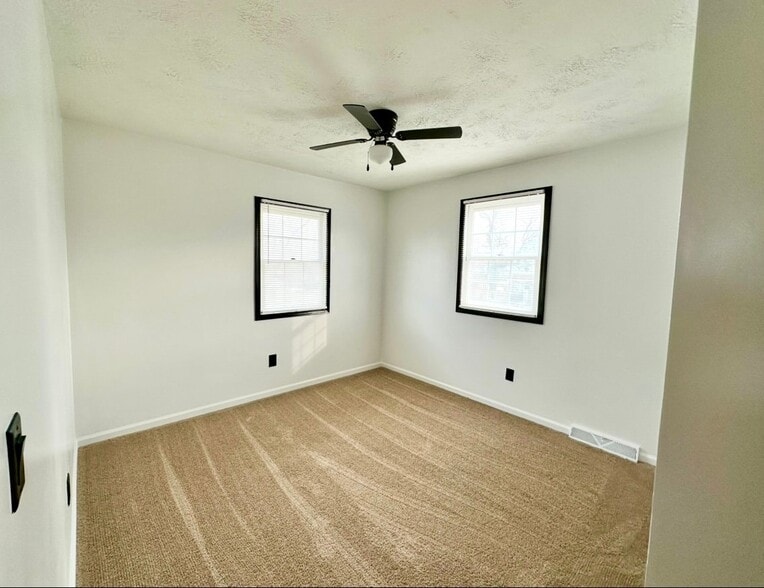 Building Photo - 3007 Wade Ave