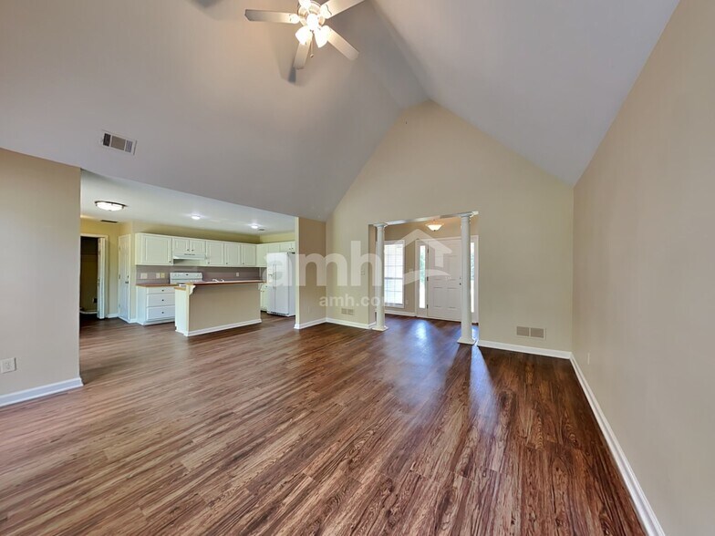 Building Photo - 412 Briarwood Rd