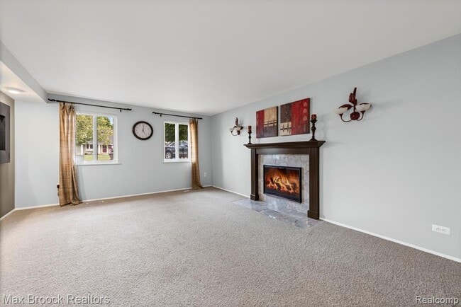 Building Photo - 44018 Bannockburn Dr