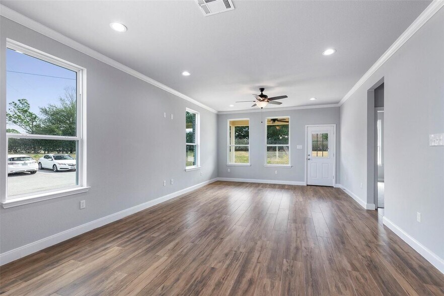 Building Photo - 7655 Ameswood Rd