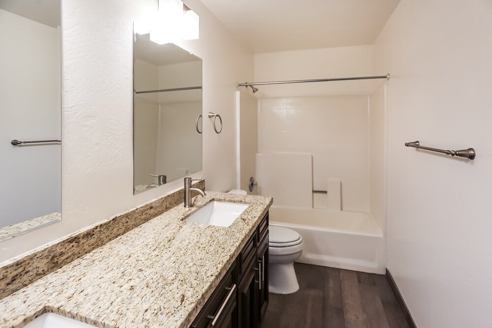 Building Photo - 4533 E Annette Dr