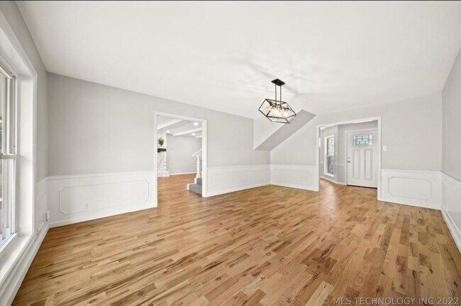 Building Photo - 5605 S 30th West Ave