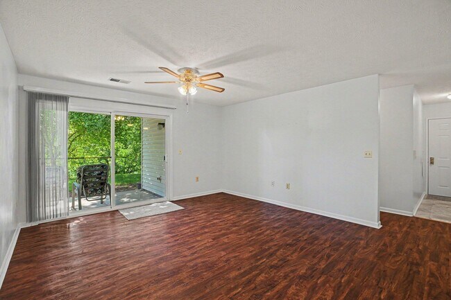 Building Photo - 38 Rio Grande Cir