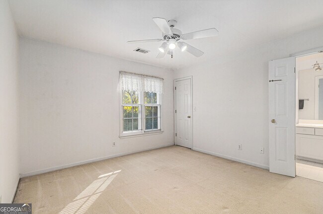 Building Photo - 2653 Danforth Ln