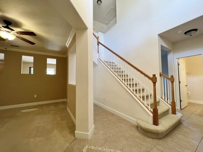 Building Photo - 2532 Glenridge Cir