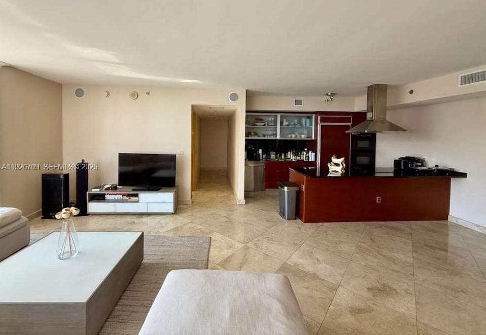 Building Photo - 1850 S Ocean Dr