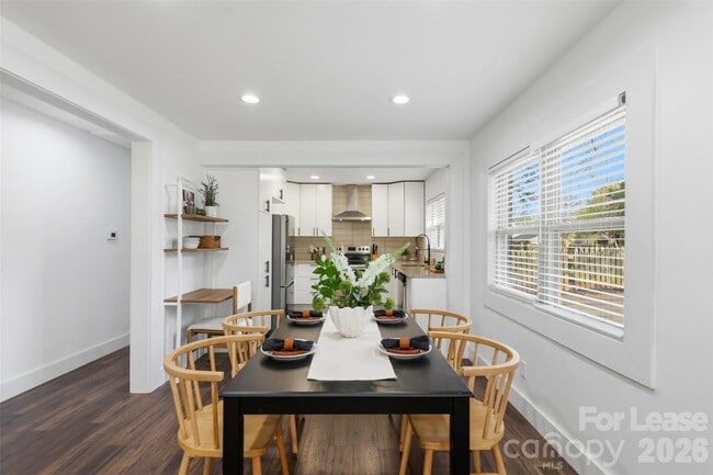 Building Photo - 1642 Washington Ave