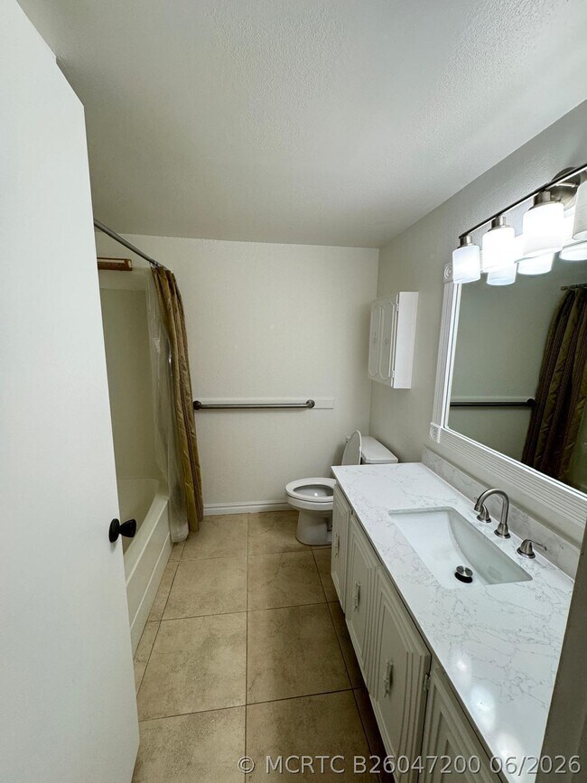 Building Photo - 10821 N Military Trl