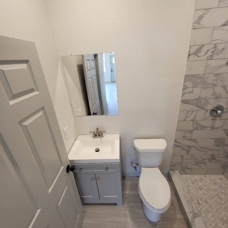 Building Photo - 647 Hammond Ave