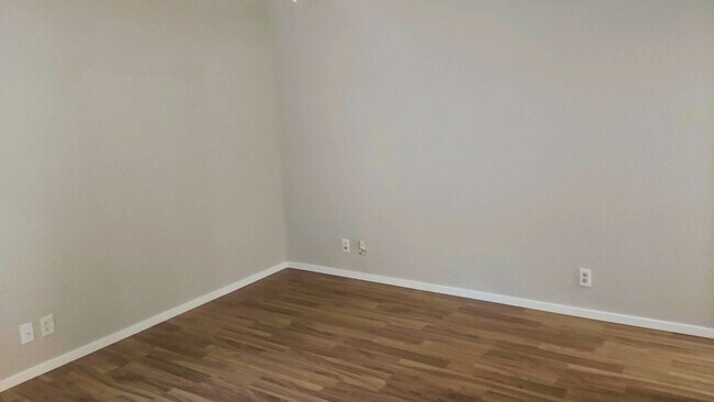 Master Bedroom - 6308 Green Top Dr