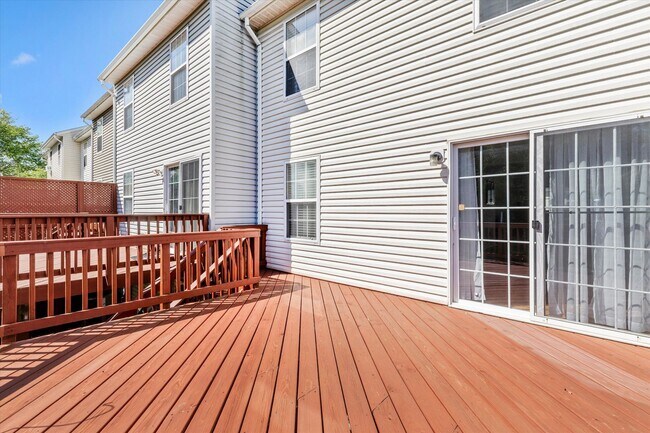 Building Photo - New Market West Rental