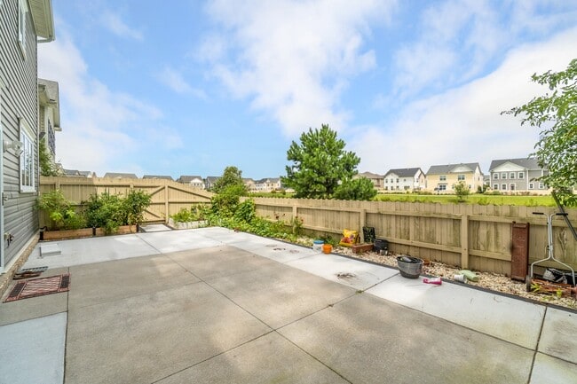 Building Photo - 4229 Kenton Ln