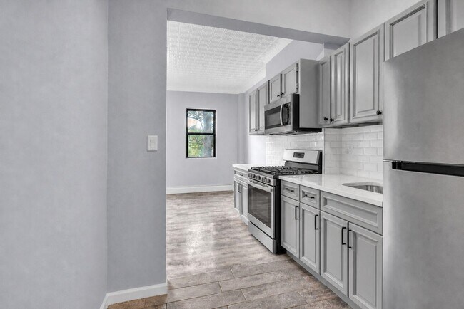 Building Photo - 510 New York Ave