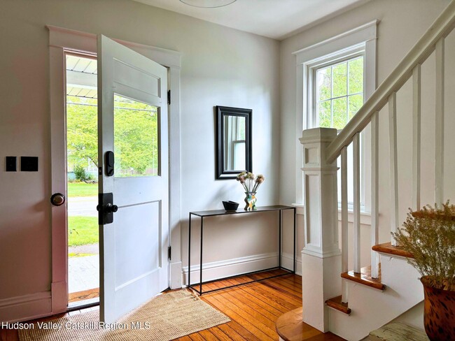 Building Photo - 590 NY-23B