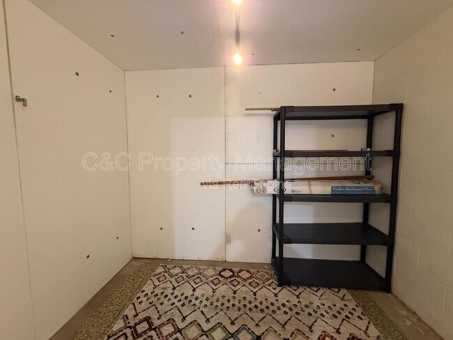 Building Photo - 63 S Branciforte Ave