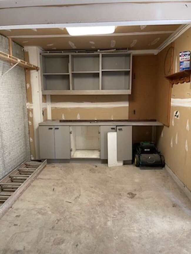 Building Photo - 4136 Hummel Way