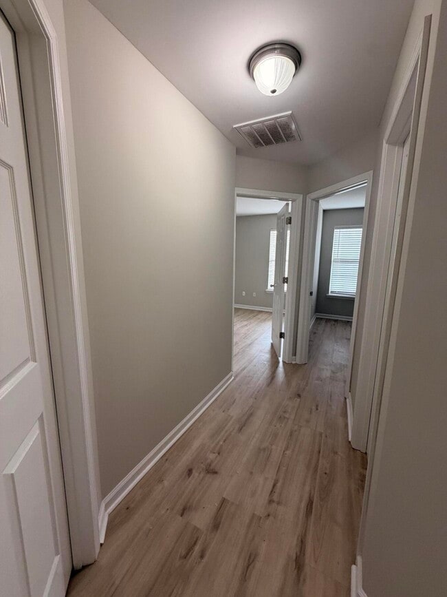 Building Photo - 157 Palmer Dr