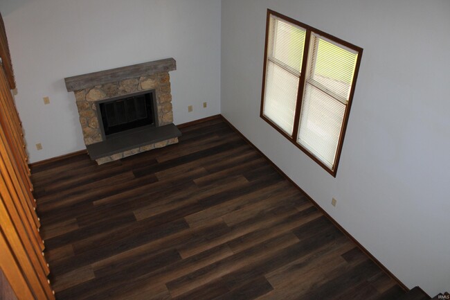 Building Photo - 6034 Sawmill Woods Dr