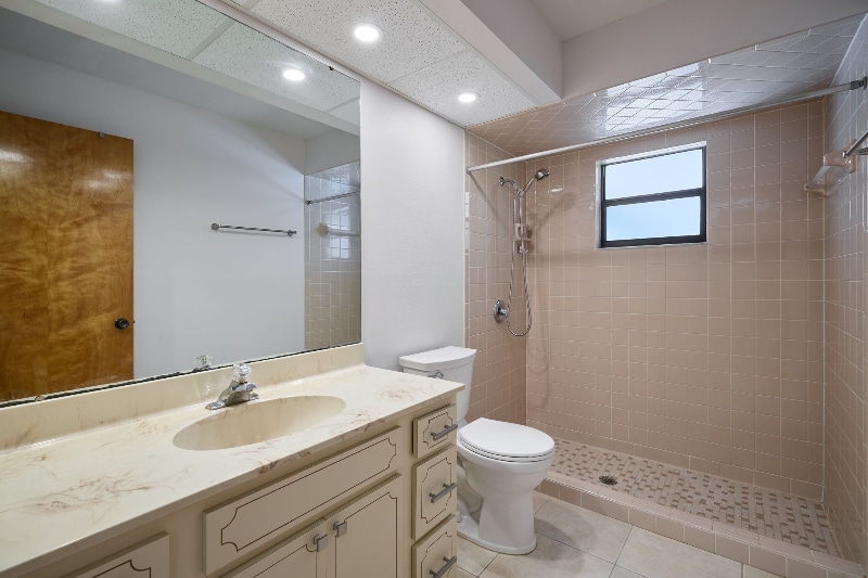 Building Photo - 1008 Pine Forest Ct