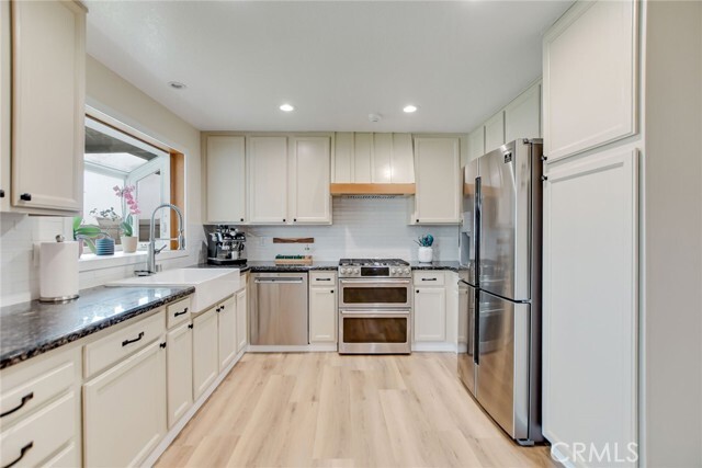 Building Photo - 3501 N Tamarind Ave
