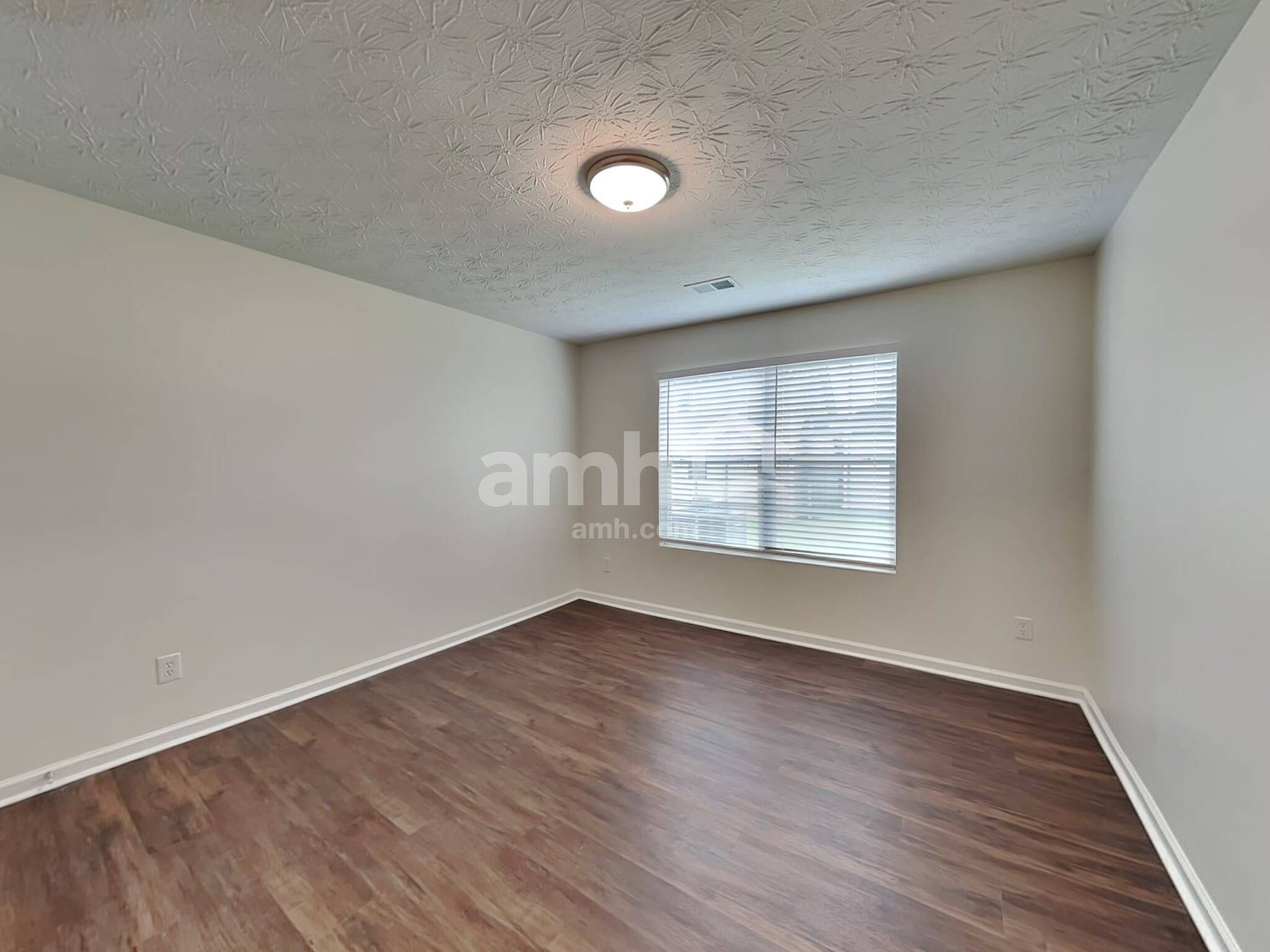 Building Photo - 816 Carlton Pointe Terrace