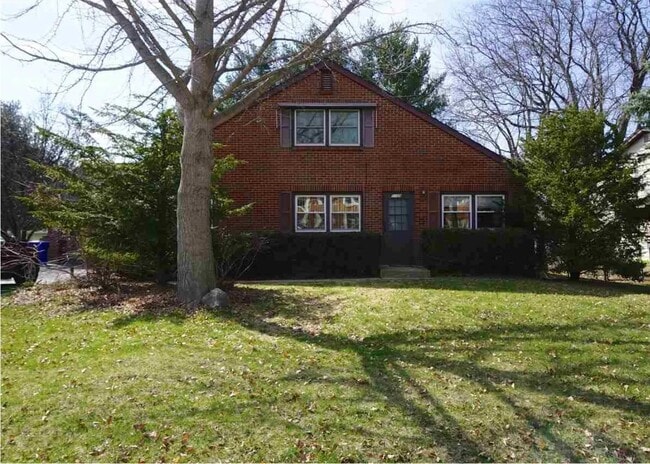Building Photo - 5109 Wallace Ave