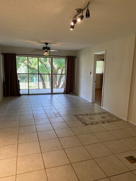 Building Photo - 5090 SW 64th Ave