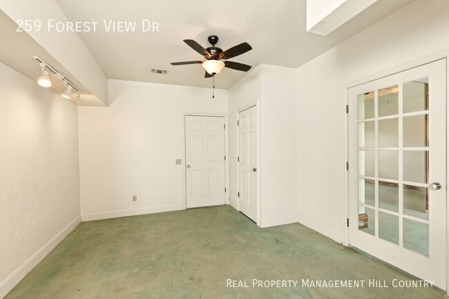 Building Photo - 259 Forest View Dr