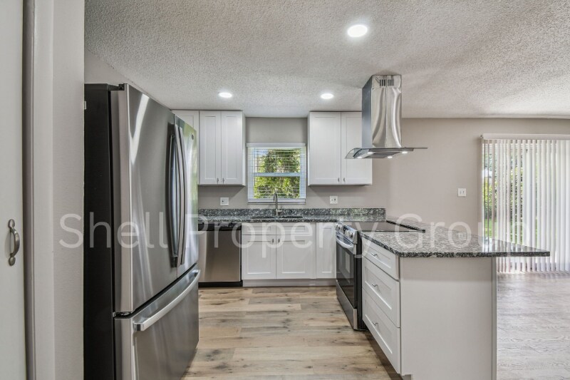 Building Photo - 16901 Melba Ln