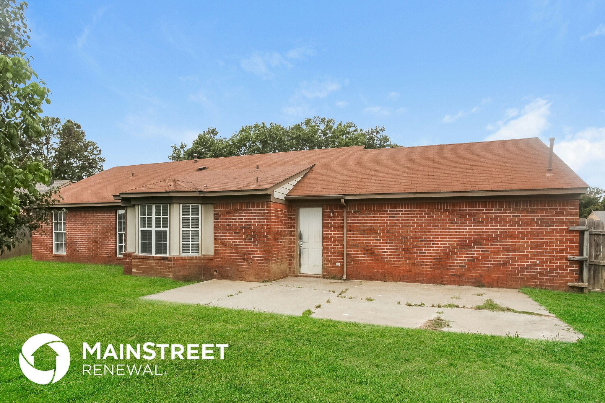 Building Photo - 7084 Windsor Dr