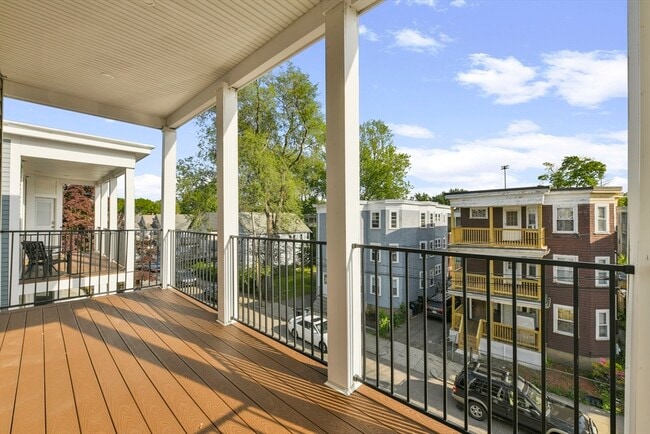 Building Photo - 18 Granfield Ave