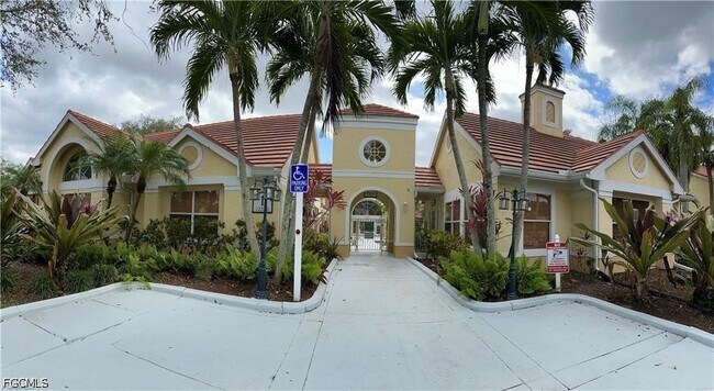Building Photo - 12750 Equestrian Cir