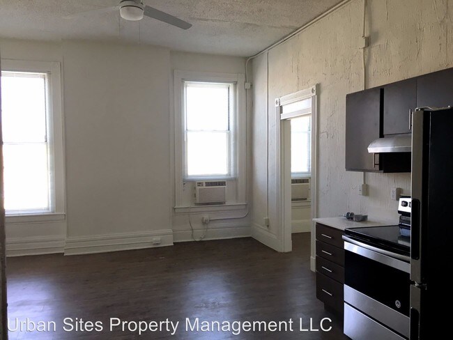 Building Photo - 103 W Court St