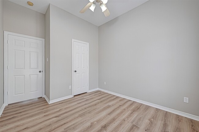 Building Photo - 5602 Eagle Sky Blvd