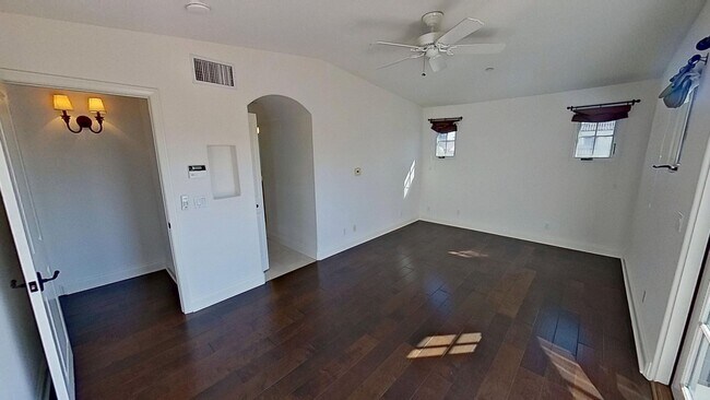 Building Photo - Spacious 2-bedroom/2.5-bathroom Townhouse- In the heart of the Funk Zone
