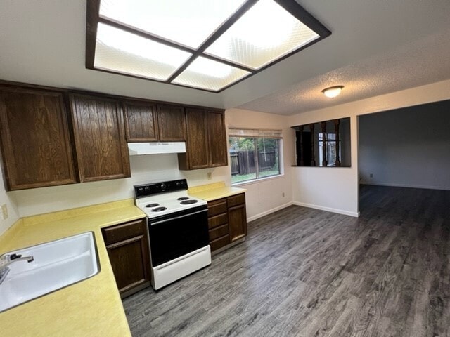 Building Photo - 5813 Hazel Ave