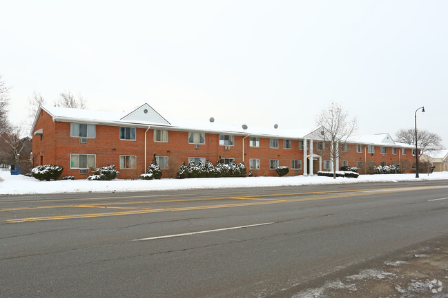 Primary Photo - West Warren Apartments